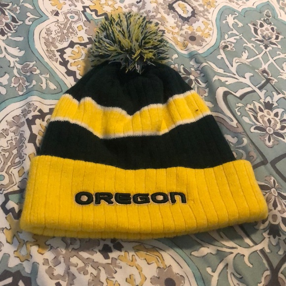 Winter Oregon Ducks Hat | Poshmark